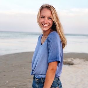 Meet your Posher, Hannah